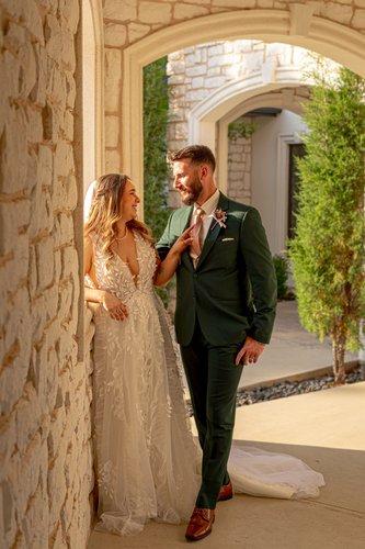 mobile - carousel-hero-element image-3