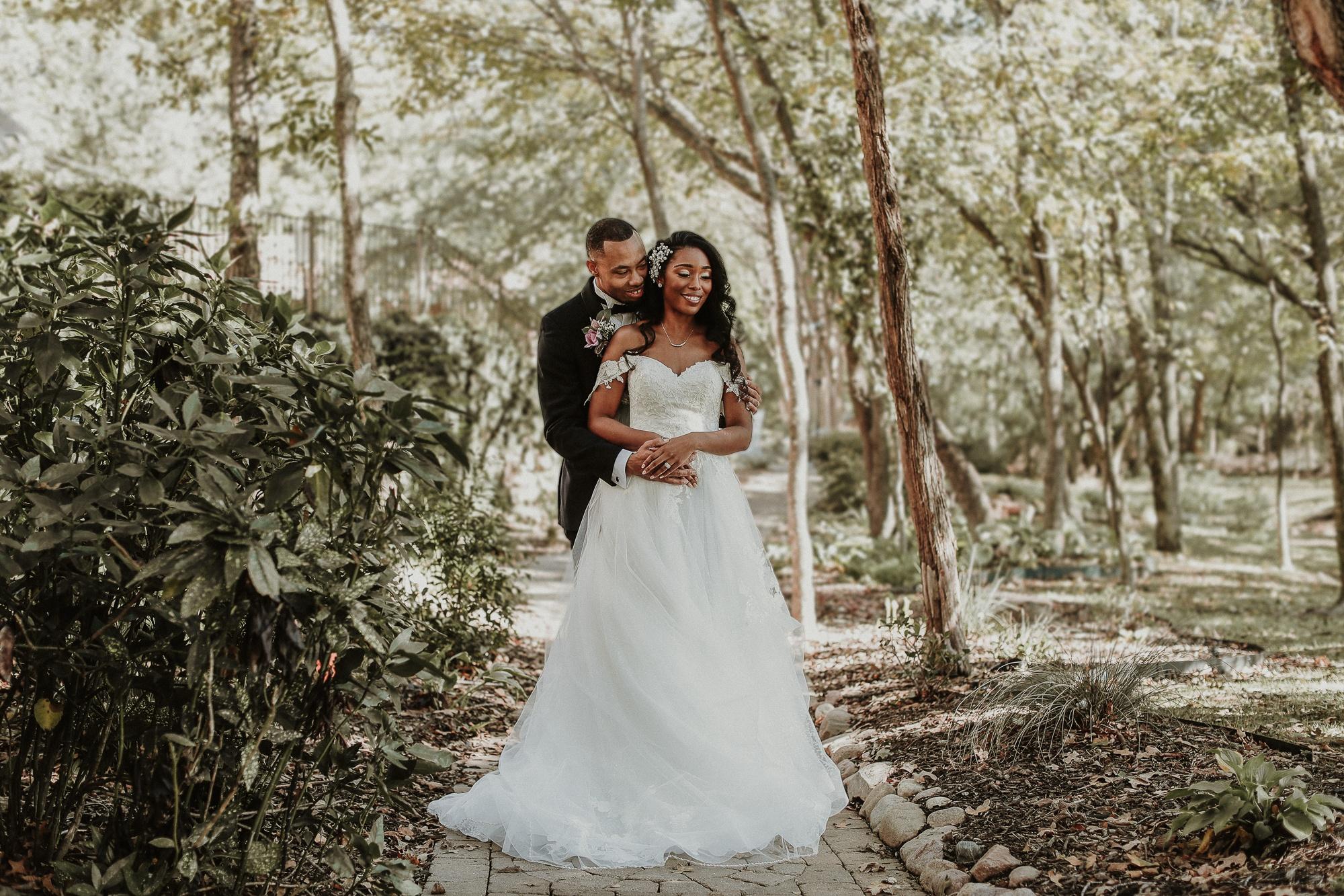 carousel-hero-element image-0