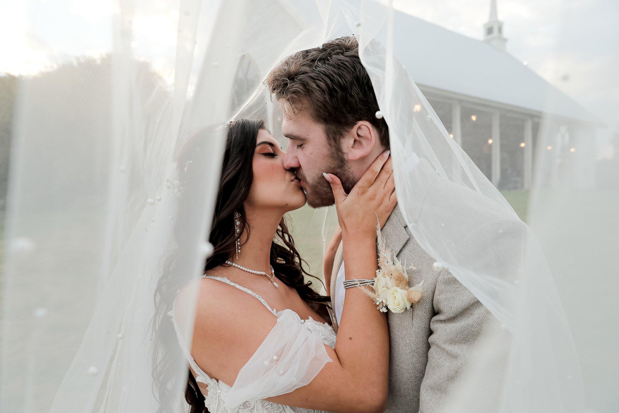 carousel-hero-element image-0